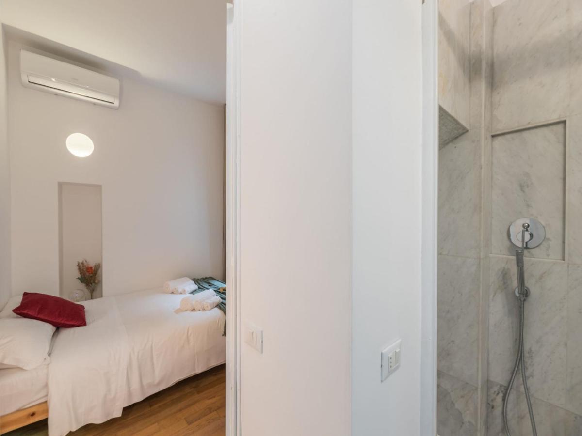 The Best Rent - Cozy Two-Bedroom Apartment In Via Dei Condotti Рим Экстерьер фото